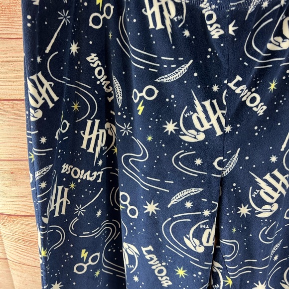 Harry Potter Lounge Pants - Picture 3 of 4